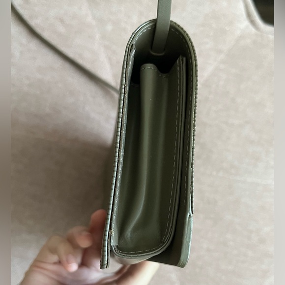 Louis Vuitton Epi Honfleur Brown Shoulder Bag - Picture 5 of 16